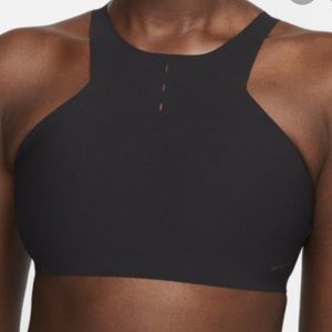 Nike light support non padded sports bra
